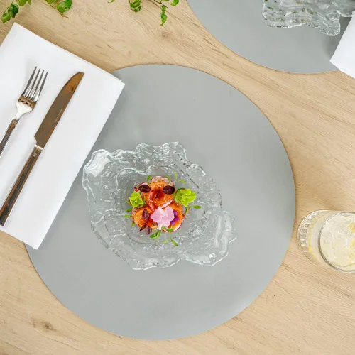 Vista 8 de Restaurantware Vetri - Platos de vidrio de 8.9 x 6.7 x 1.8 pulgadas, 6 platos únicos y duraderos para servir, diseño de conchas marinas, vajilla