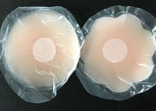 Vista 3 de Senchanting pezoneras de silicona adhesiva reutilizable delgadas, cubre pezones con forma de pétalo, circulares, Suave, talla única