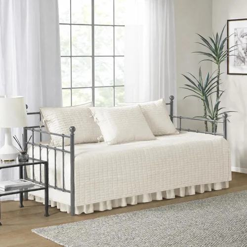 Vista 12 de Comfort Spaces - Funda para sofá cama, acolchado doble cara de lujo, ropa de cama acogedora para todas las estaciones con falda de cama, fundas a