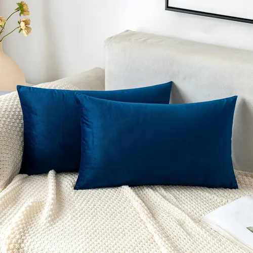 Vista 48 de EMEMA - Paquete de 2 fundas de almohada de terciopelo decorativas, fundas de cojín cuadradas suaves y sólidas para sofá, dormitorio, silla, Verde