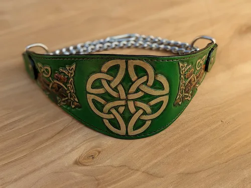 Vista 4 de Celtic Dog Knots, Celtic Irish Wolfhound Tapered Leather Martingale Collar, Padded Leather Dog Collar, 3D Handmade Dog Collar, Airbrush Art, Custom