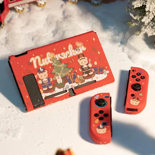Vista 8 de GeekShare Funda protectora delgada compatible con Nintendo Switch y Joy-Con - Absorción de golpes y antiarañazos - Muñeca de Navidad