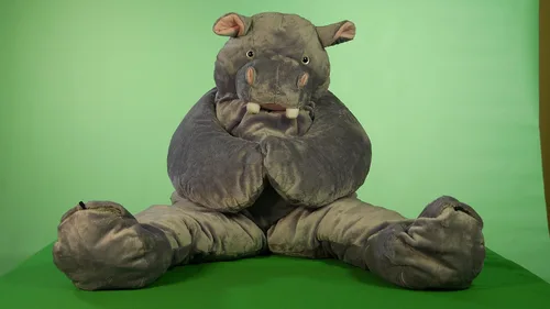 Vista 2 de Para niños de hasta 54 pulgadas de alto. El saco de dormir original SnooZoo Hippo para niños.
