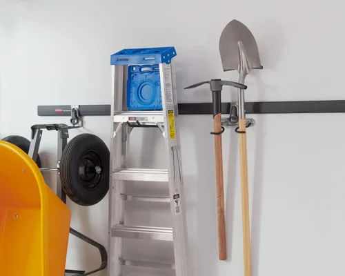Vista 7 de Rubbermaid FastTrack - Gancho de escalera para garaje y pared, soporte de pared y organización resistente para el hogar, garaje, pared, cobertizo