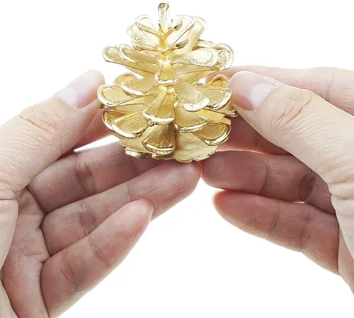 Vista 4 de SaktopDeco 30 conos de pino artificiales, pequeñas piñas doradas, adornos de piñas de Navidad a granel para manualidades, árbol de Navidad
