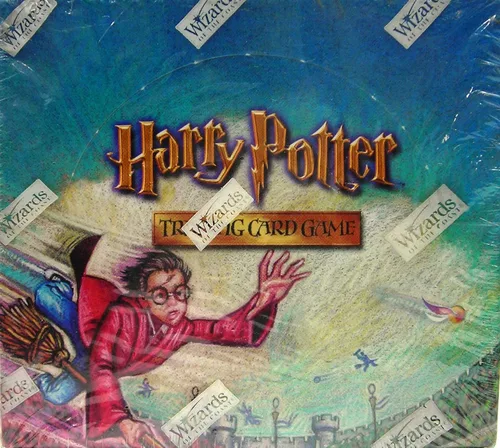 Vista 2 de HARRY POTTER Juego de cartas coleccionable: caja de refuerzo de copa Quidditch
