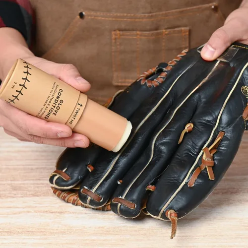 Vista 4 de Baseball Glove Conditioner Kits - Clean, Condition, and Maintain Your Baseball Glove with one of Our 3 Maintenance Kits - Protect Your Mitts