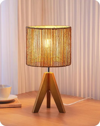 Vista 10 de EDISHINE Lámpara de Mesa Pequeña de 14.17", Lámpara de Mesita de Noche con Trípode de Madera, Pantalla Hueca de Color Madera Natural y PVC Blanco