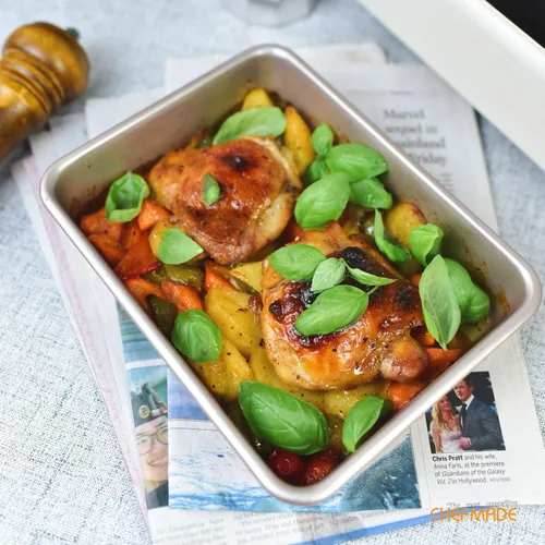 Vista 6 de CHEFMADE Molde rectangular para pasteles de 8.7 pulgadas, antiadherente, para hornear en horno (dorado champán)