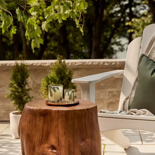 Vista 4 de Thymes - Vela festiva perfumada de abeto Frasier con aroma a hojas de pino de abeto, fragancia de lujo de bosque para el hogar, de una sola mecha