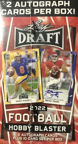 Vista 2 de Caja Blaster de Hobby de Selección de Draft de Fútbol 2022 de Leaf con un set completo de 10 tarjetas de Kenny Pickett y 2 AUTÉNTICOS AUTGÓGRAFOS