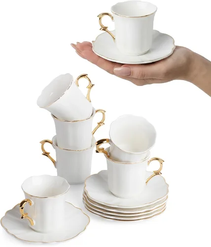 Brew To A Tea Juego de 6 tazas de café turco de porcelana con platillos, color blanco con diseño de ribete dorado y caja de regalo, aptas para