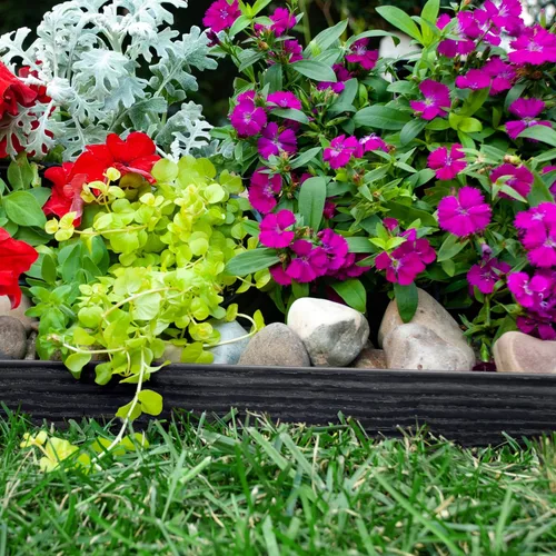 Vista 8 de EasyFlex Borde de jardín de pared alta sin excavación con picos de anclaje, 2.5 pulgadas. Borde de jardín de plástico recto alto con textura de Negro