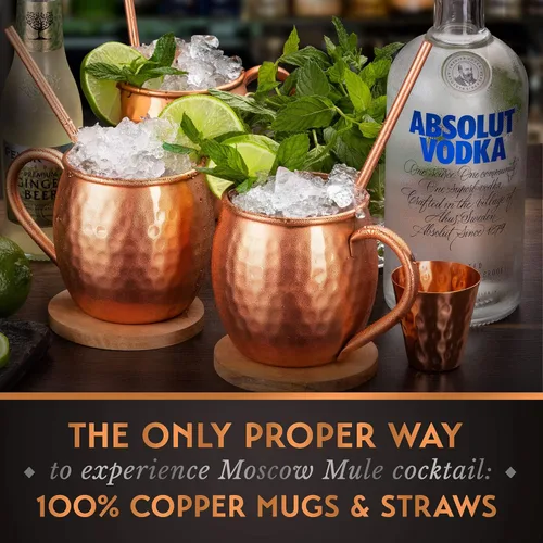 Vista 5 de Juego de 4 tazas Moscow Mule de 16 onzas, 100% cobre puro hecho a mano, 4 popotes, 4 posavasos de madera, cuchara agitadora, vaso de chupito