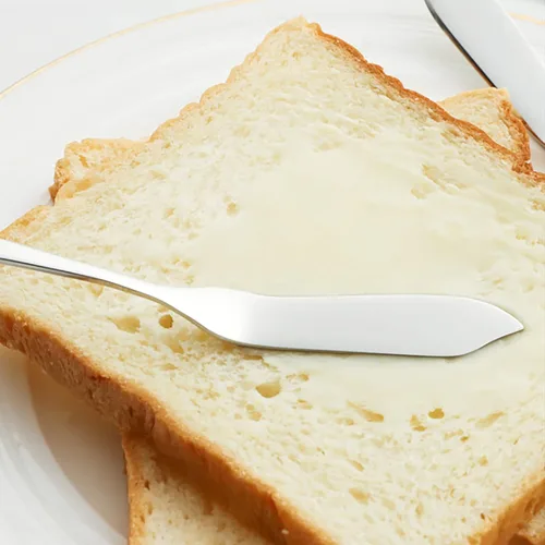 Vista 3 de VANRA Juego de cuchillos esparcidores de queso, 4 piezas, cuchillo de mantequilla de acero inoxidable, sándwich, condimento, mermelada, pan, crema