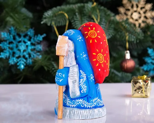 Vista 4 de Figura de Papá Noel tallada a mano de madera - Decoración navideña hecha a mano para el hogar - Talla de madera maciza - Hecho en Ucrania