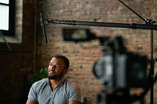 Vista 4 de SENNHEISER Wired Professional MKH 416-P48U3 Short Shotgun Interference Tube Microphone,Black