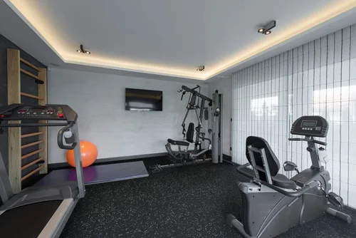 Vista 4 de Playsafer Genaflex - Esterilla de goma para piso de gimnasio, rollo de piso protector comercial para gimnasio de alta resistencia - 8mm de espesor