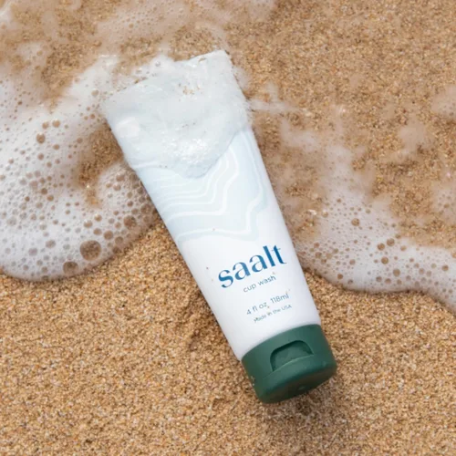 Vista 6 de Saalt Lavado de copa menstrual - Hecho en Estados Unidos - Fórmula premium para copas menstruales de silicona (4 oz)