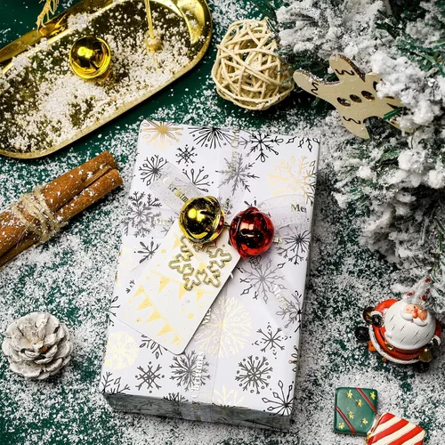 Vista 5 de MAYPLUSS - Rollo de papel de regalo para Navidad - mini-rollo, 17 pulgadas x 120 pulgadas por rollo - 3 diferentes diseños navideños en negro