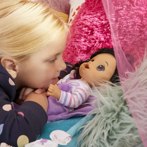 Vista 7 de Baby Alive Muñeco de bebé con temática de conejo, muñecas de 12 pulgadas con temática de hora de dormir, saco de dormir y accesorios de muñeca