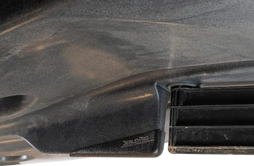 Vista 10 de BerleyPro Bumper Bro Keel Guard para adaptarse a kayaks nativos de embarcaciones