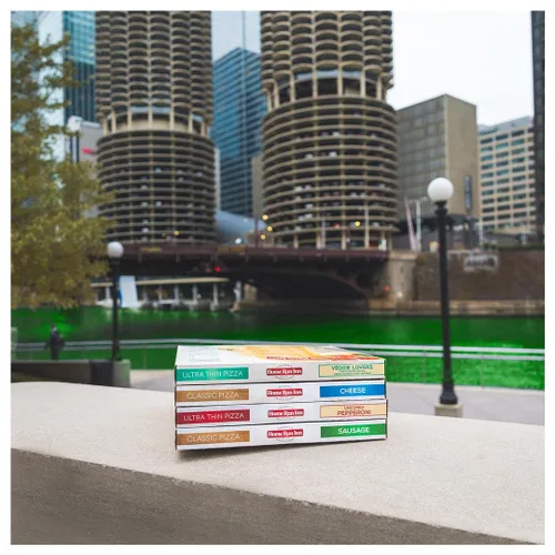 Vista 6 de Home Run Inn Classic Cheese Pizza - Todo natural - Procesado mínimamente - Hecho desde cero - Sin conservantes y Ready Set Gourmet Donate A Meal