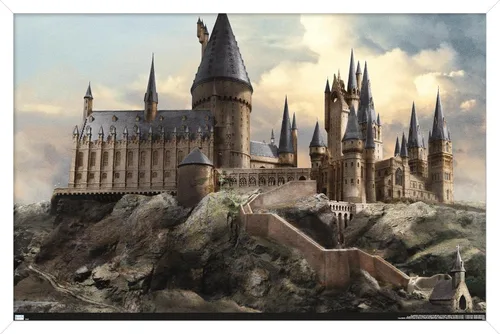 Vista 11 de Trends International The Wizarding World: Harry Potter - Póster de pared de Hogwarts at Sunrise, 14.725 x 22.375 pulgadas, versión enmarcada