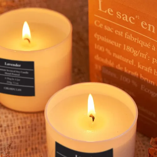 Vista 2 de Chloefu LAN Vela de lavanda y vainilla, altamente perfumada, velas de soja para el hogar, decoración del hogar, 7.1 onzas, 45 horas de combustión