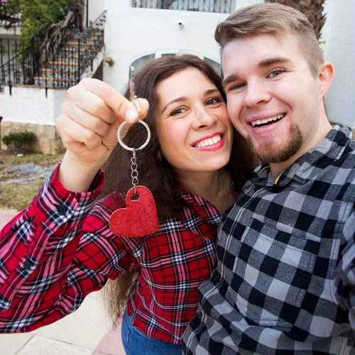 Vista 4 de Patelai 10 Set Valentine Heart Shape Love Keychain Silicone Mold with Hole with 10 Pcs Key Rings for DIY Keychain Craft Heart Shaped Chocolate Candy