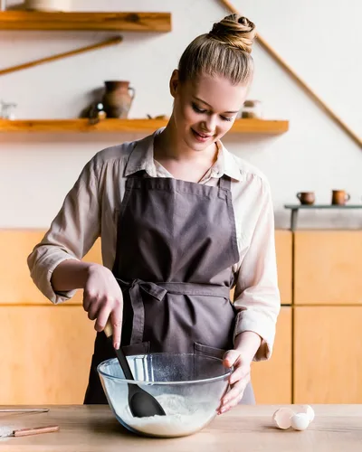 Vista 5 de Cucharas de cocina de silicona, ideales para recoger lados y servir guisos abundantes, silicona mate sin BPA, cuchara de servir con mango de madera