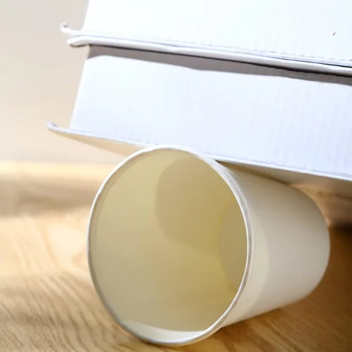 Vista 3 de Vasos de papel, paquete de 50 vasos desechables de 8 oz para bebidas calientes o frías, tazas de café de papel de 8 oz