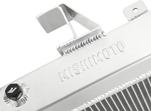 Vista 6 de Mishimoto MMRAD-RAM-13 Radiador de aluminio de rendimiento, compatible con Dodge Ram Cummins 6.7L, 2013-2018