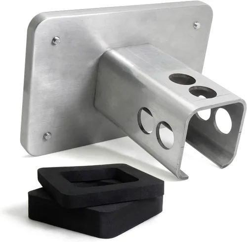 Vista 4 de iPick Image Hecho para Chevrolet Silverado 3D con logotipo negro en la cubierta de enganche de remolque de aluminio de 2 pulgadas