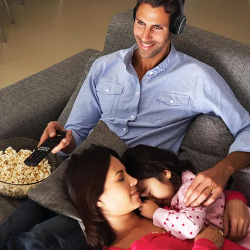 Vista 5 de Transmisor y receptor Bluetooth Monster, adaptador de audio Bluetooth 2 en 1, transmisión a/desde dispositivos no Bluetooth, transmisión de TV a 2